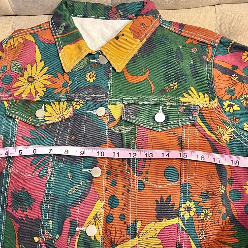 Floral Cropped Denim Jacket - Picture 5 of 5